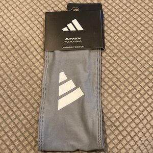 Adidas Alphaskin Wide Headband GB4338 Grey White MSRP $18 New